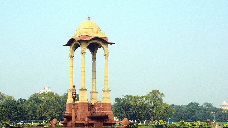 New York, USA to Delhi, India roundtrip for only Rs 27,000