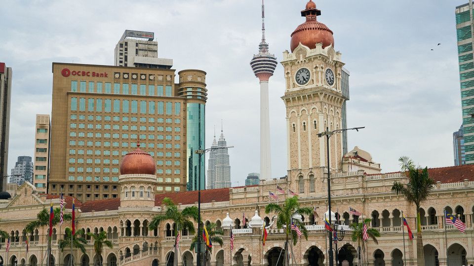 Cheap flights from Amritsar to Kuala Lumpur for ₹14368 ($215)
