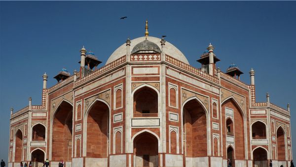 Cheap tickets from Vilnius, Lithuania to Delhi for ₹24714