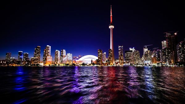 Cheap tickets from Mumbai to Toronto, Canada for ₹40512 ($601)