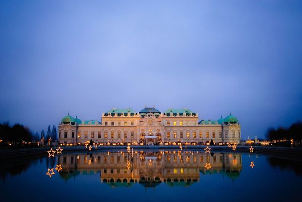 Delhi to Vienna round-trip for ₹27629 ($400)