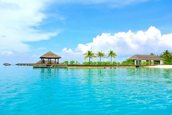 Bengaluru to Male, Maldives round-trip for ₹9354 ($136)