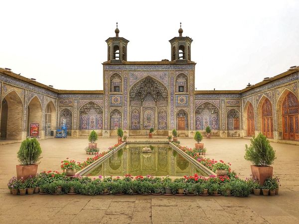 Mumbai to Shiraz, Iran for ₹17633 ($254)